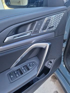 BMW iX1 М пакет, 28000км, в гаранция, снимка 13