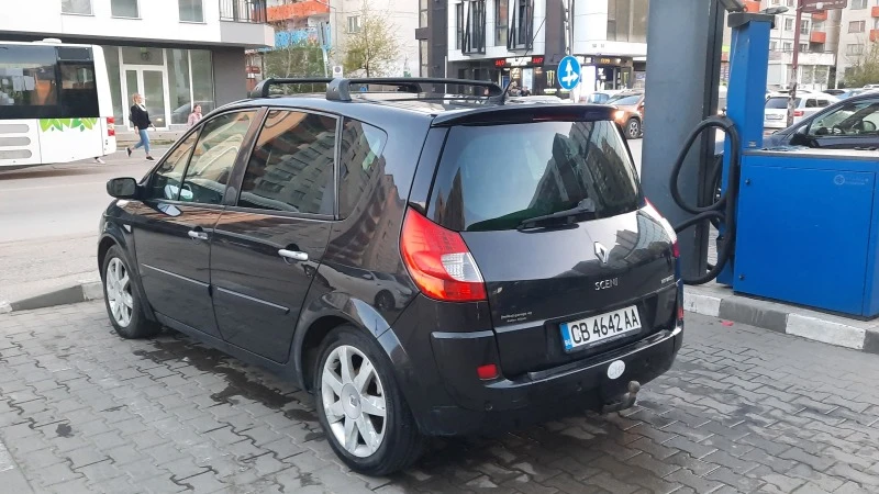 Renault Scenic 2.0 LPG 6 степ. ръчна, снимка 3 - Автомобили и джипове - 45315936