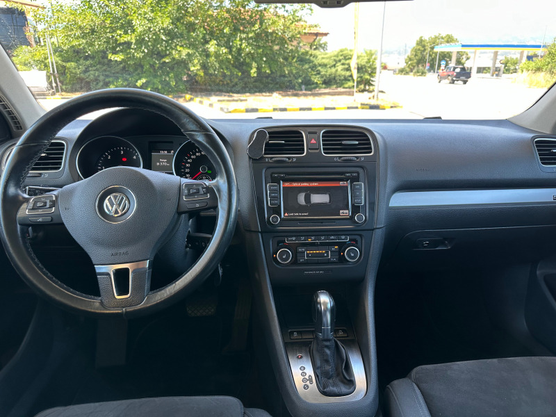 VW Golf, снимка 8 - Автомобили и джипове - 46414658