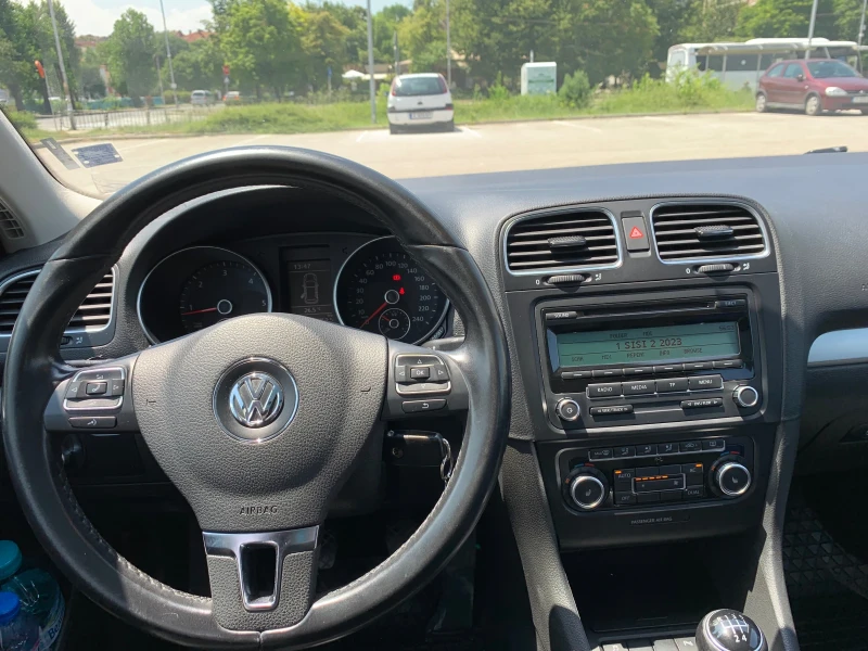 VW Golf, снимка 5 - Автомобили и джипове - 48083030