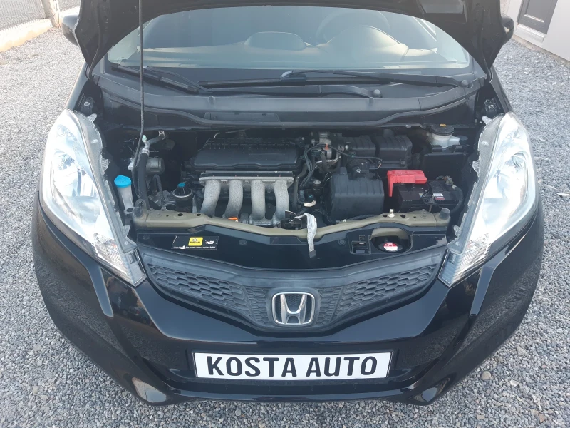 Honda Jazz, снимка 15 - Автомобили и джипове - 48772144