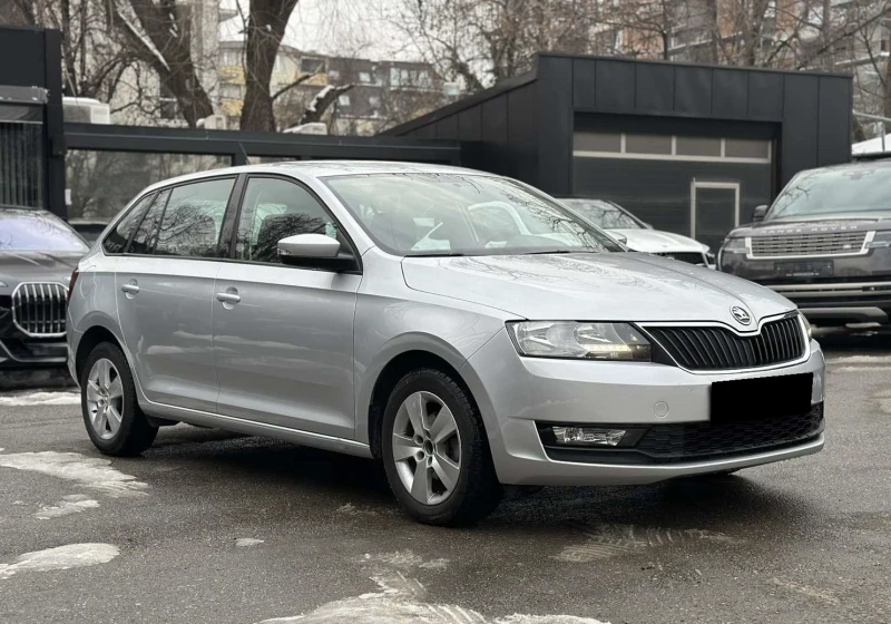 Skoda Rapid 1.0 i , снимка 3 - Автомобили и джипове - 48850860