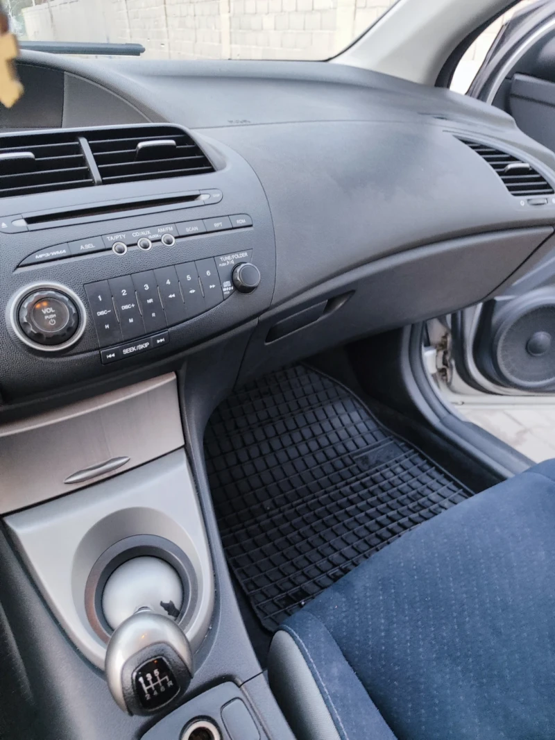 Honda Civic, снимка 6 - Автомобили и джипове - 52664229