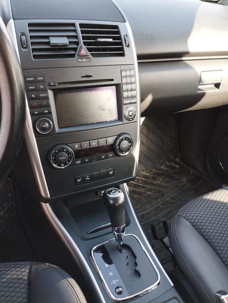 Mercedes-Benz A 200, снимка 4 - Автомобили и джипове - 52524580