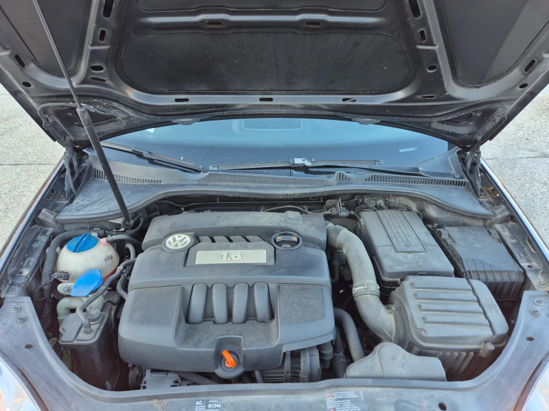 VW Golf 1.6i - 102к.с-Италия , снимка 13 - Автомобили и джипове - 52527760