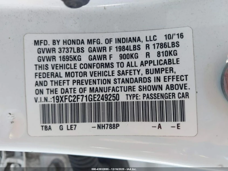 Honda Civic 2.0L I-4 DOHC, VVT, 158HP Front Wheel Drive, снимка 16 - Автомобили и джипове - 53047161