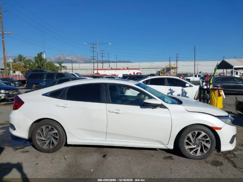 Honda Civic 2.0L I-4 DOHC, VVT, 158HP Front Wheel Drive, снимка 6 - Автомобили и джипове - 53047161