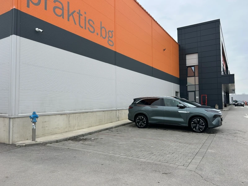 BYD Tang L 4WD , снимка 17 - Автомобили и джипове - 53459418