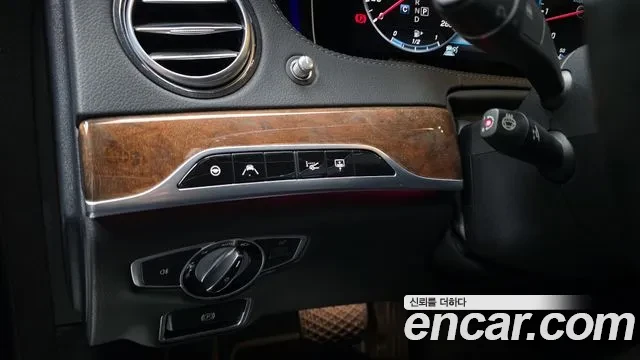 Mercedes-Benz S 560 L 4MATIC, снимка 13 - Автомобили и джипове - 54071585