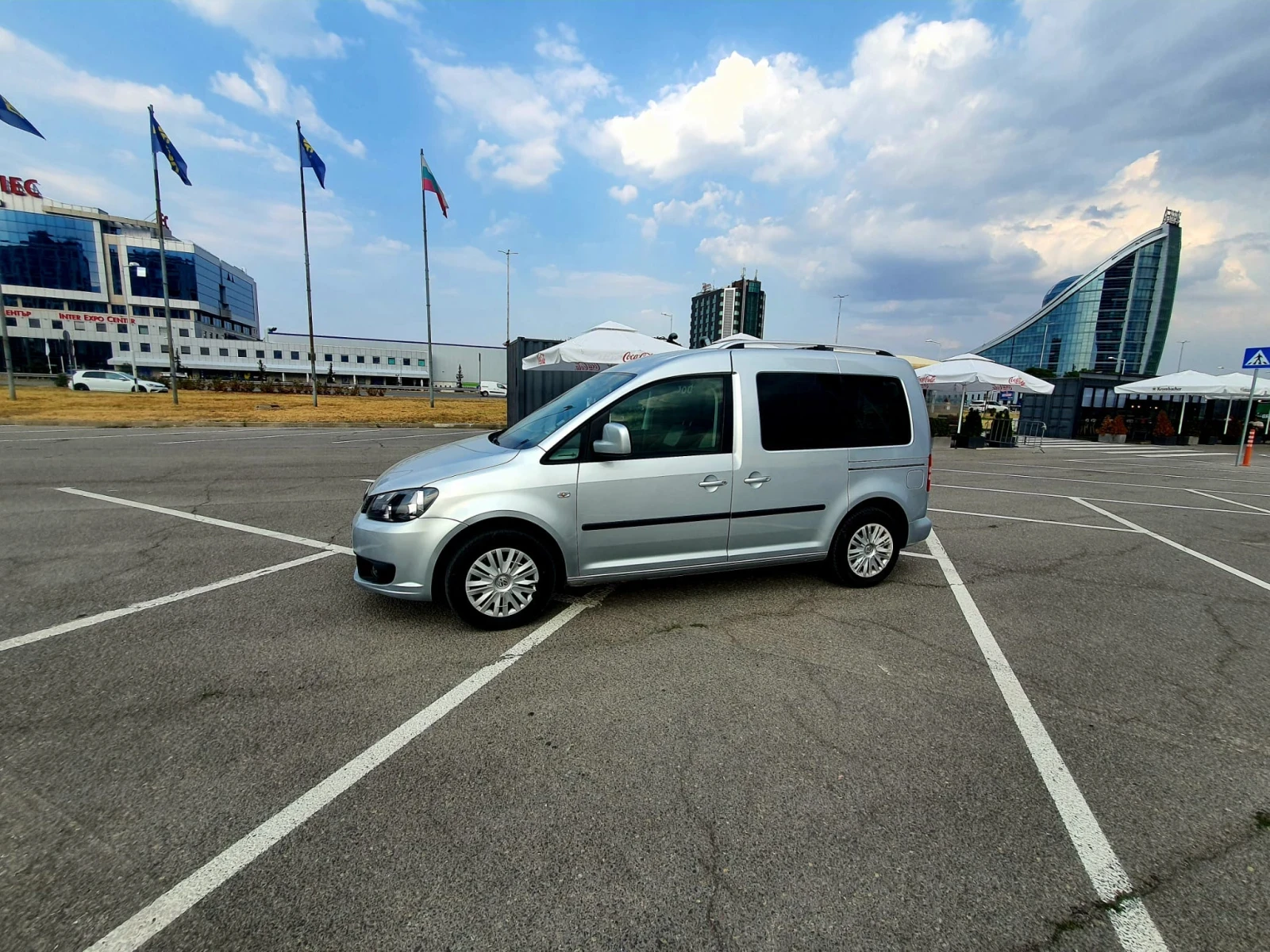 VW Caddy 1.6D  Автоматик  2014g   - изображение 10