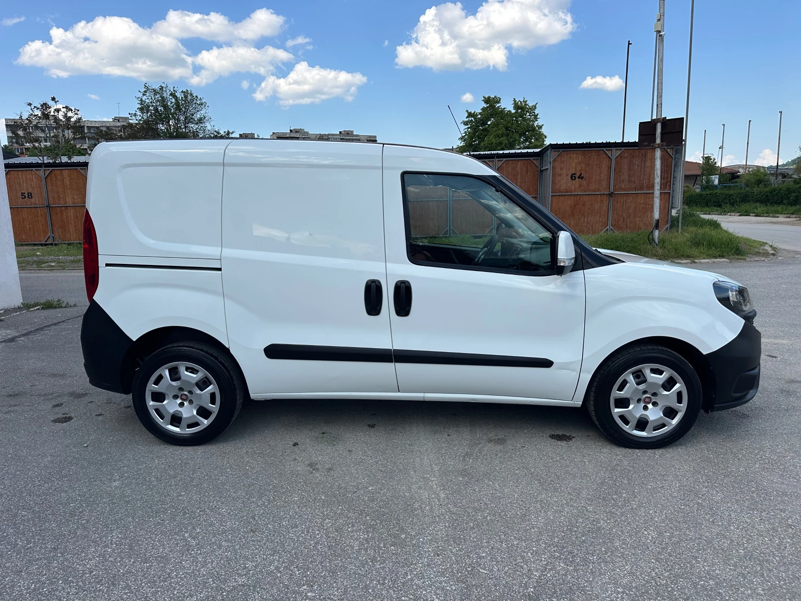 Fiat Doblo 1.3D Euro 6 Италия - изображение 8