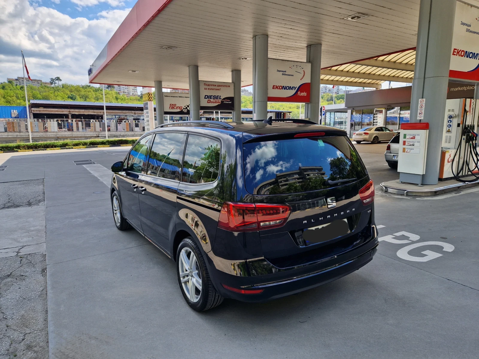 VW Sharan 2.0TDI, 150кс, DSG, 6+ 1места, Фейслифт - изображение 3