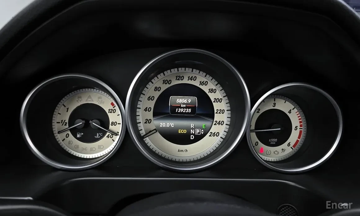 Mercedes-Benz E 220 E-Class W212 E220 CDI Avantgarde - изображение 8