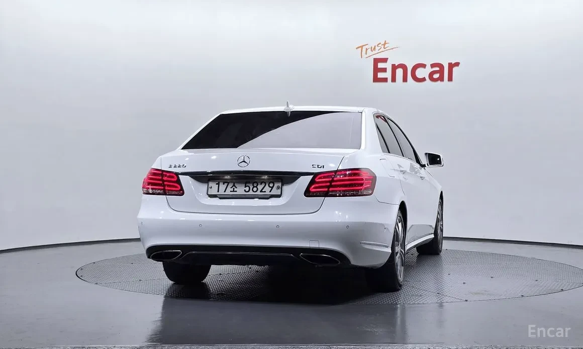 Mercedes-Benz E 220 E-Class W212 E220 CDI Avantgarde - изображение 4