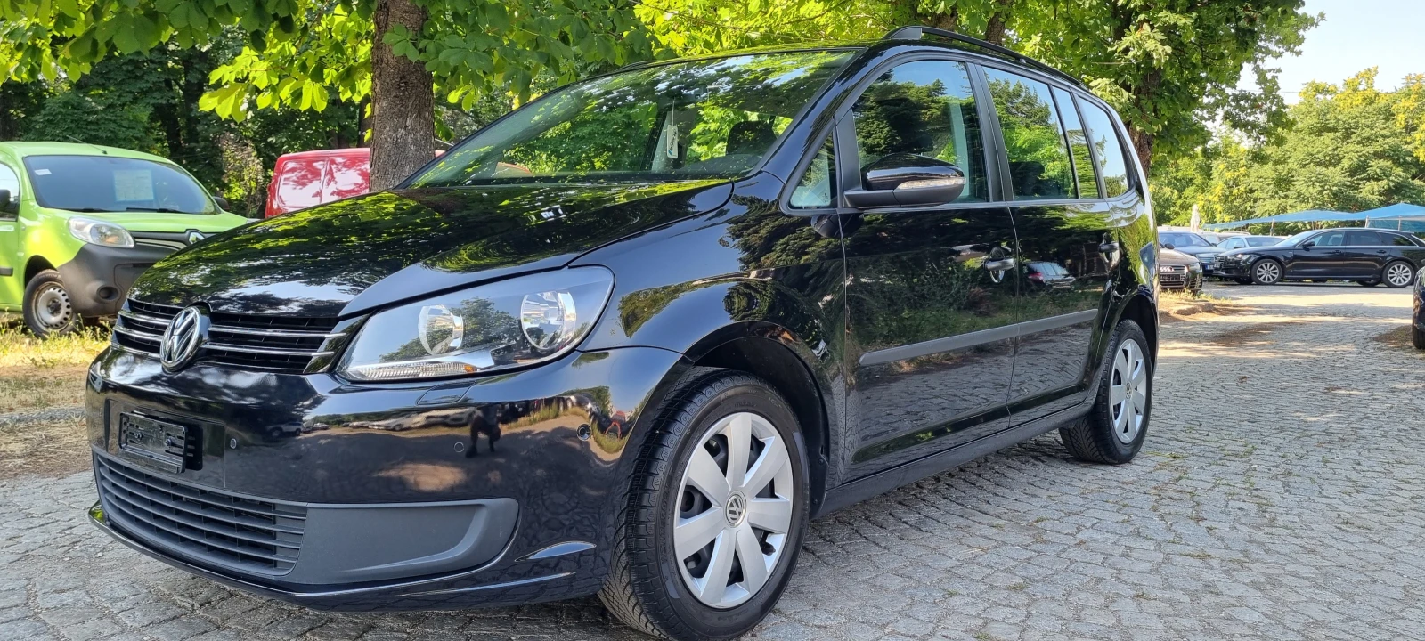 VW Touran 1.4i * 7 * * PARK ASSIST* * CAMERA* * SWISS | Mobile.bg   1