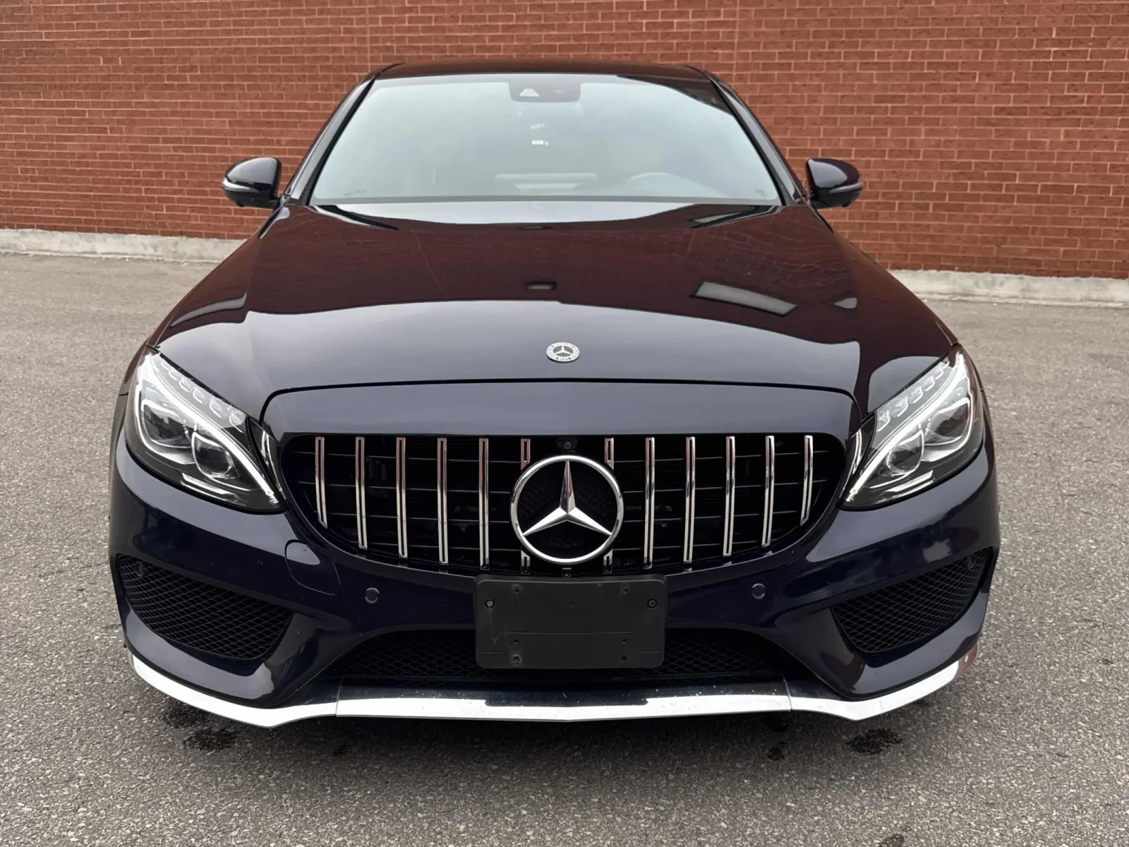 Mercedes-Benz C 300 ЗВЕЗДЕН ТАВАН* АМБИЕНТНО* 360 КАМЕРИ* АМГ ПАКЕТ - изображение 2