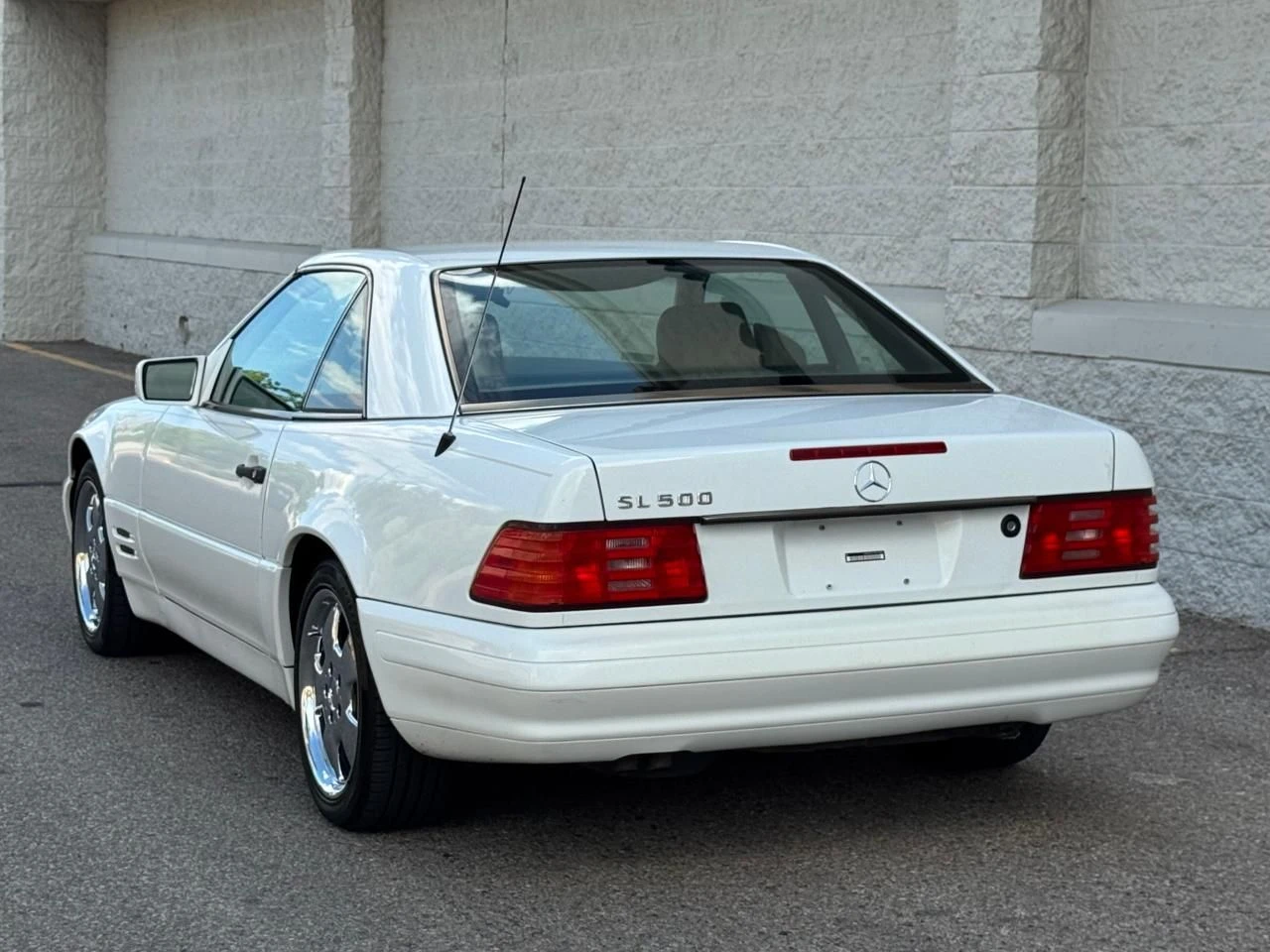 Mercedes-Benz SL  - изображение 3