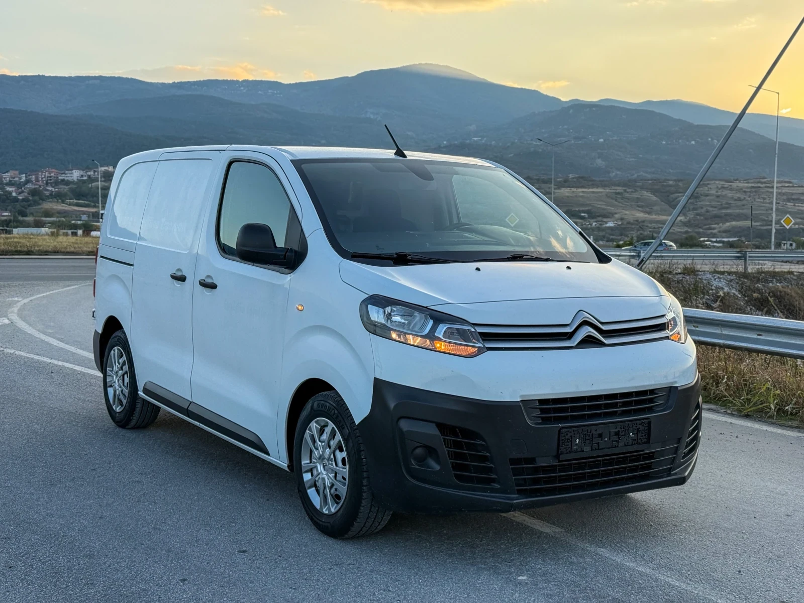 Citroen Jumpy 1.6 HDI EURO 6 | Mobile.bg — изображение 1