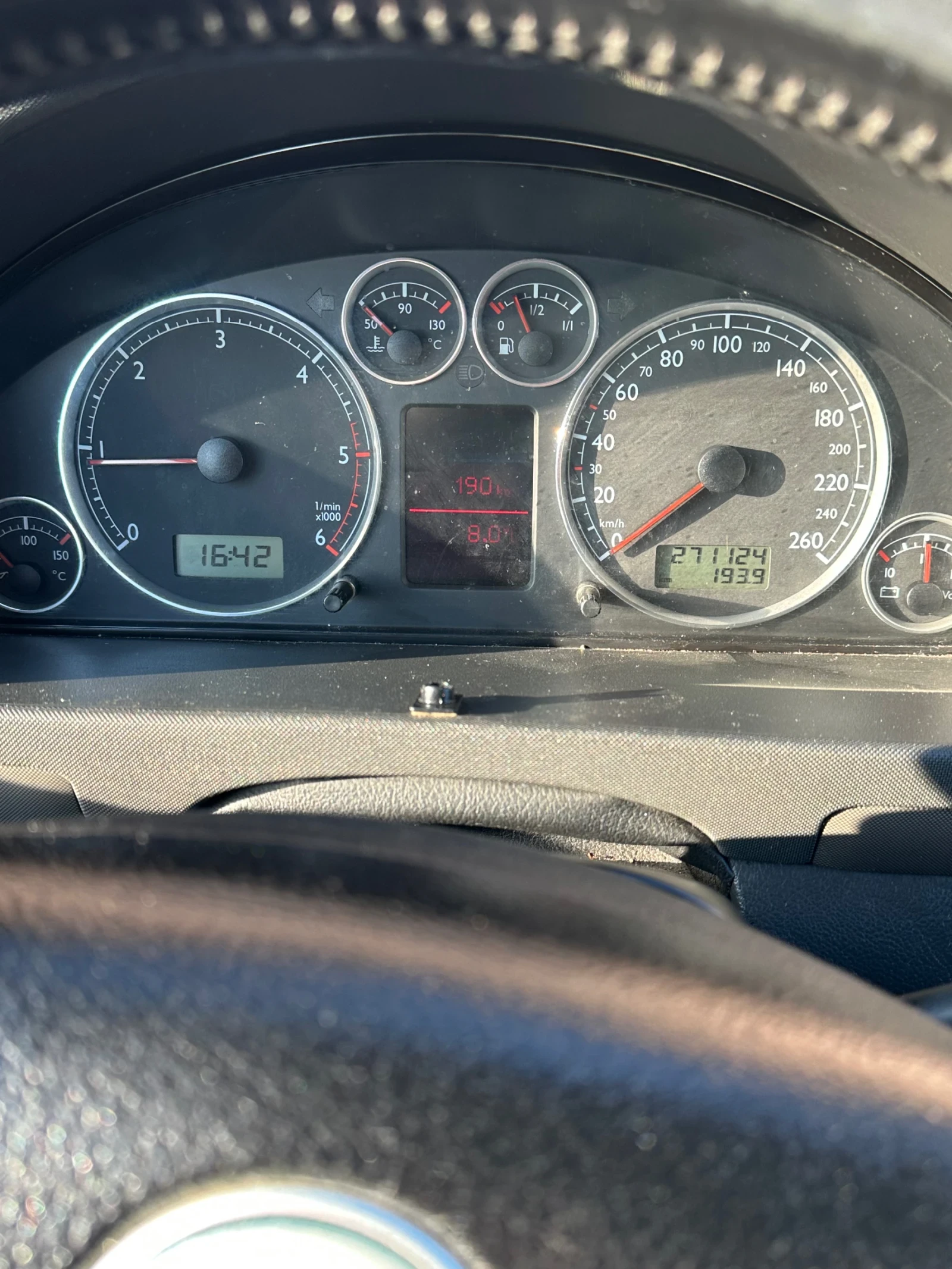 VW Sharan 1.9 TDI 131 К.С, снимка 6 - Автомобили и джипове - 53871719