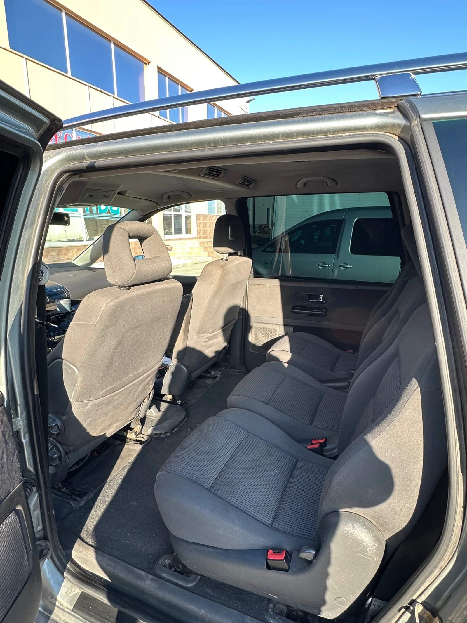 VW Sharan 1.9 TDI 131 К.С, снимка 7 - Автомобили и джипове - 53871719