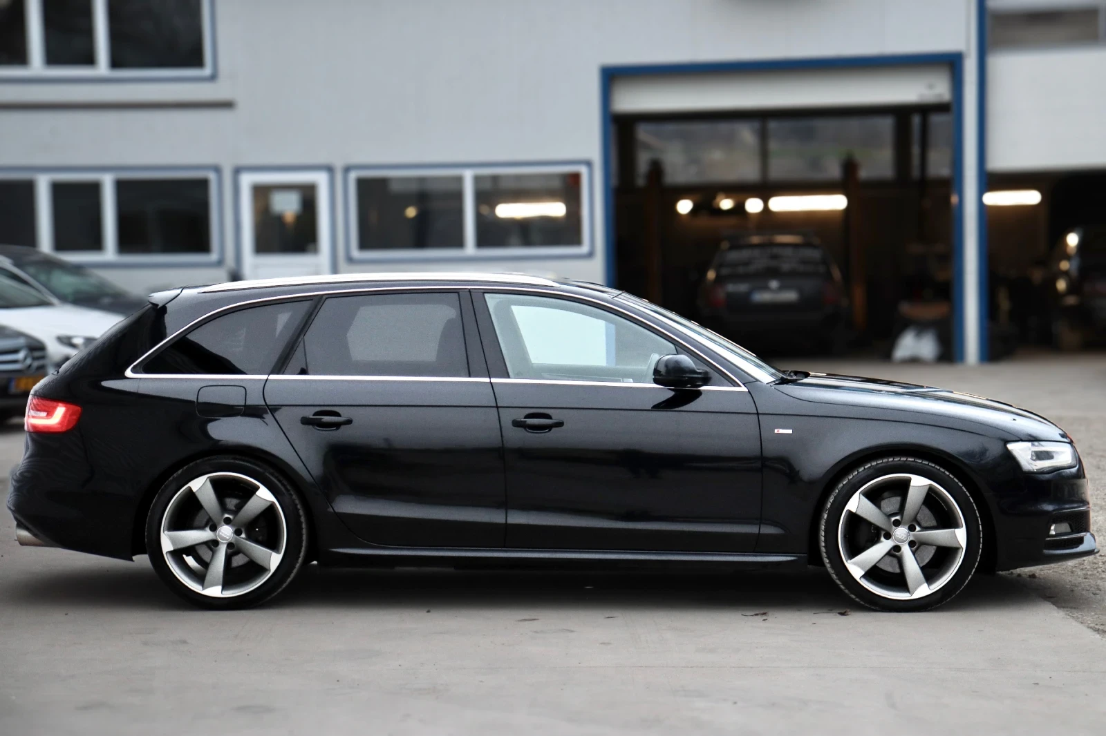 Audi A4 3.0TDI3xSlineB&O4x4, снимка 7 - Автомобили и джипове - 53902746