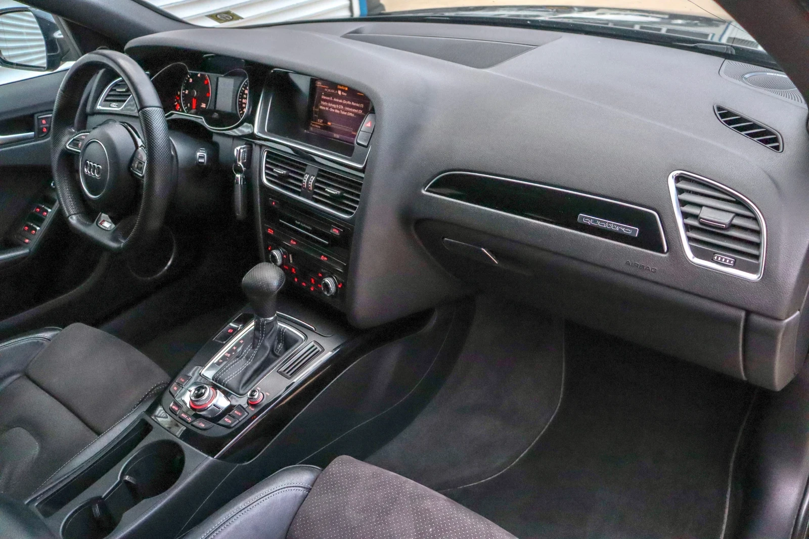 Audi A4 3.0TDI3xSlineB&O4x4, снимка 11 - Автомобили и джипове - 53902746