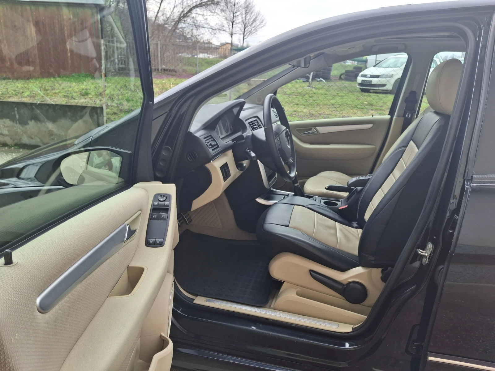 Mercedes-Benz B 170, снимка 11 - Автомобили и джипове - 54048235