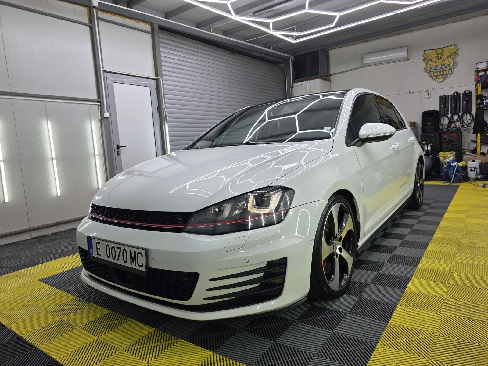 VW Golf GTI Performance , снимка 3 - Автомобили и джипове - 54393480