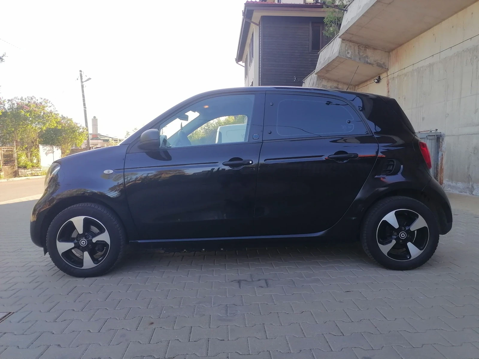 Smart Forfour Електричка - Mercedes-Benz EQ, снимка 5 - Автомобили и джипове - 54417081