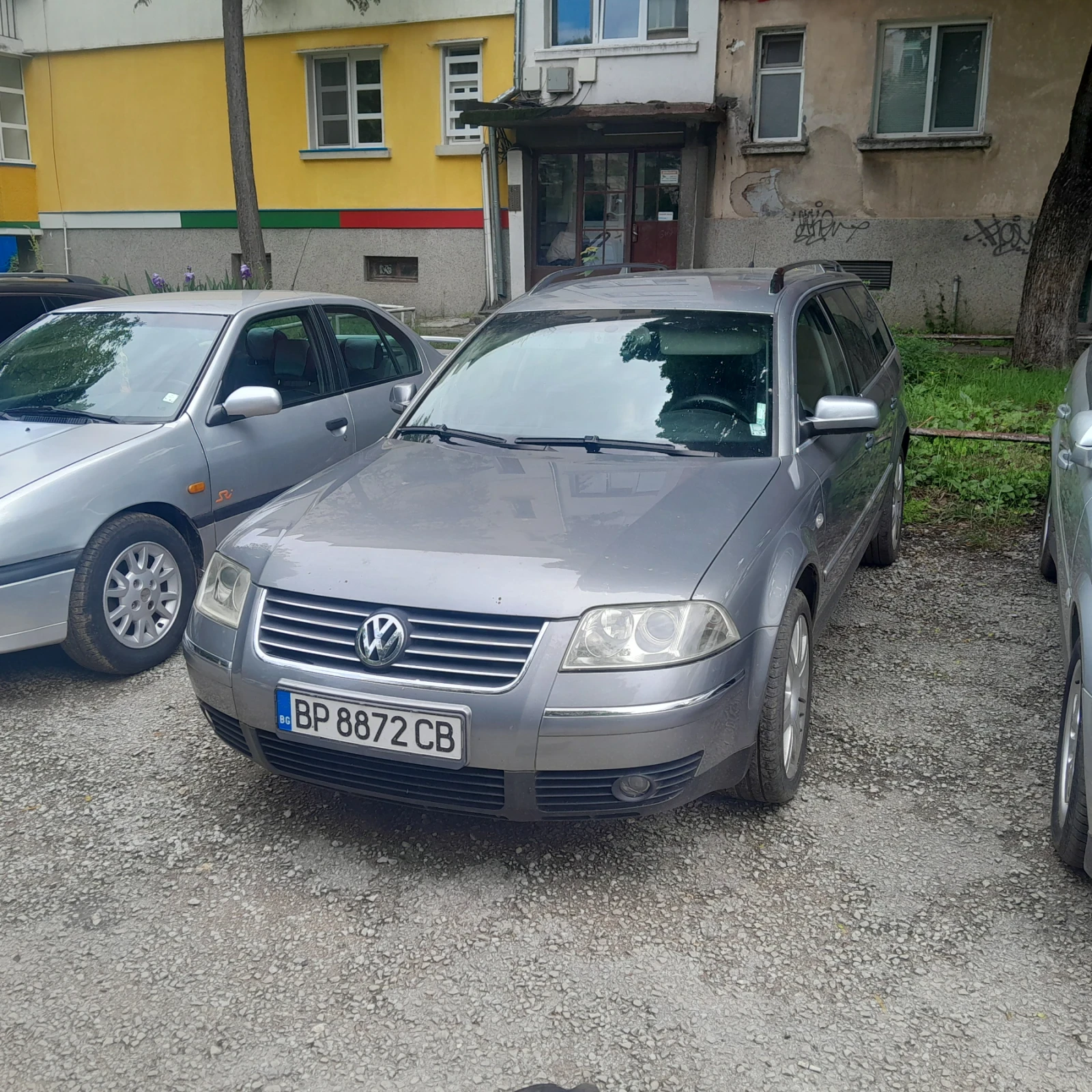 VW Passat 1.9 TDI, снимка 10 - Автомобили и джипове - 54619321