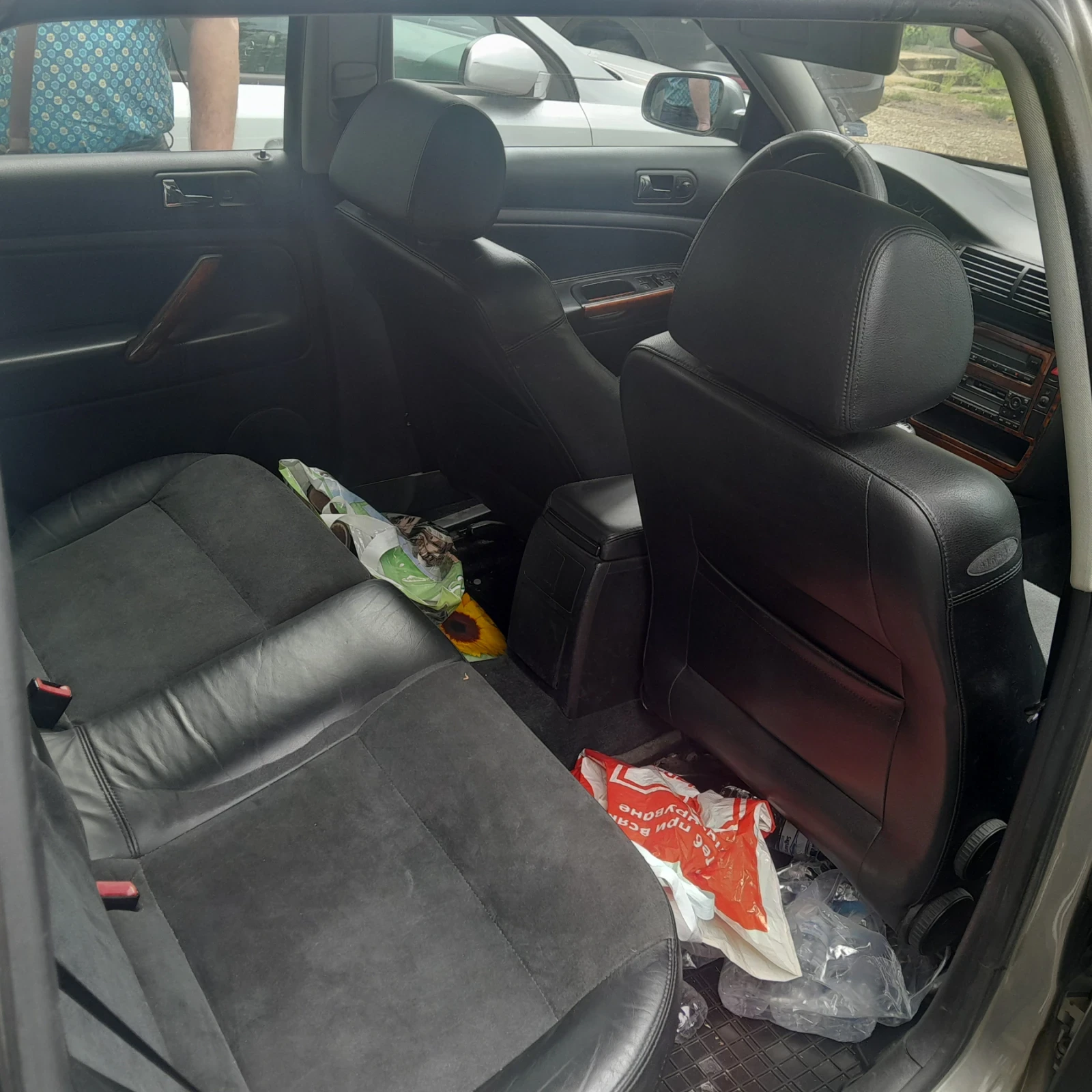 VW Passat 1.9 TDI, снимка 7 - Автомобили и джипове - 54619321