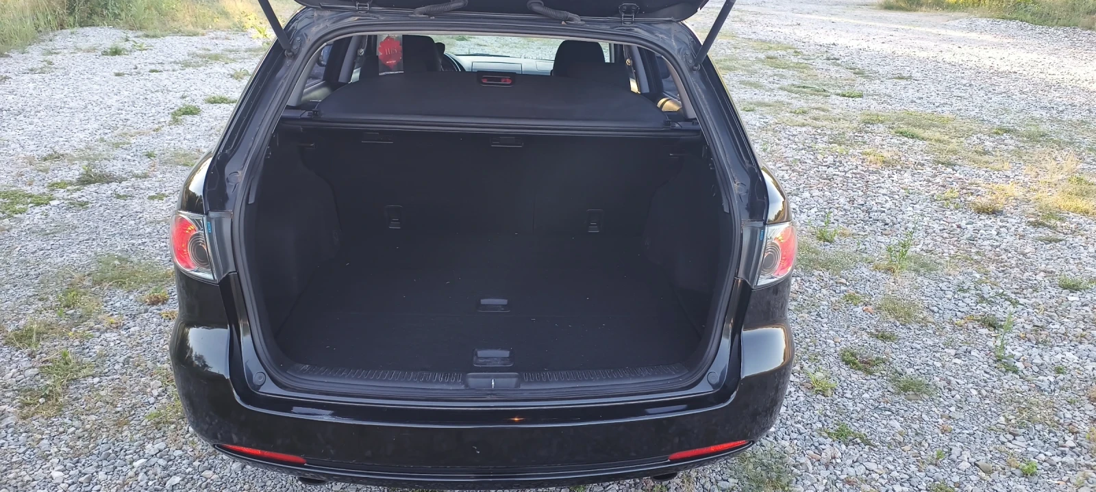 Mazda 6 2.0 бензин 147к.с. фейслифт, снимка 5 - Автомобили и джипове - 54940152