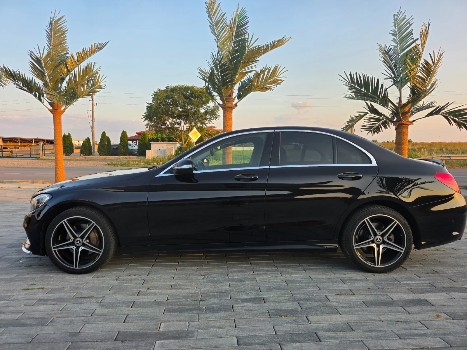 Mercedes-Benz C 220 Amg line, снимка 4 - Автомобили и джипове - 55183661