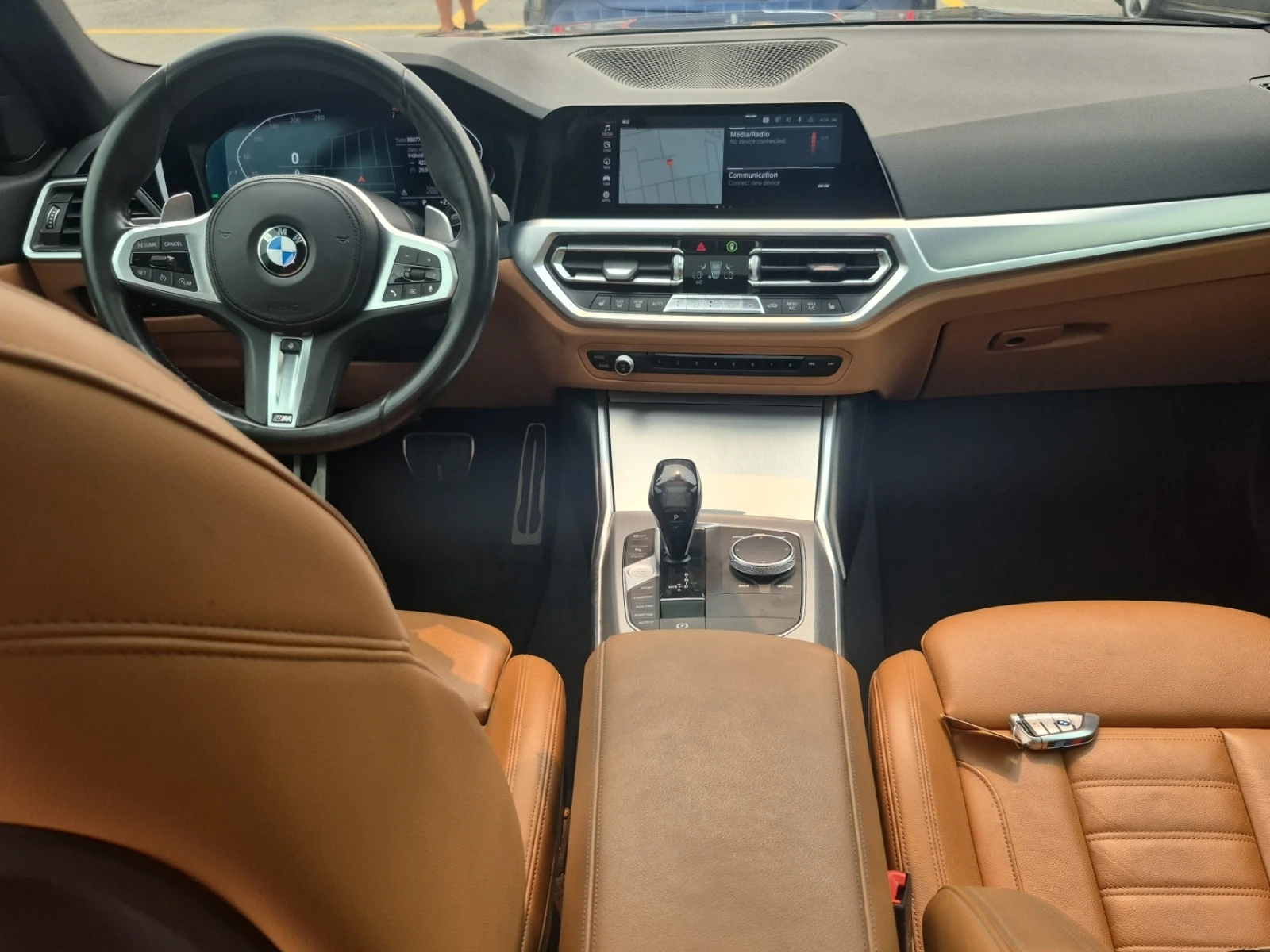 BMW 330 xDrive / Navigation / Blind Spot / Camera / Memory, снимка 9 - Автомобили и джипове - 55322213