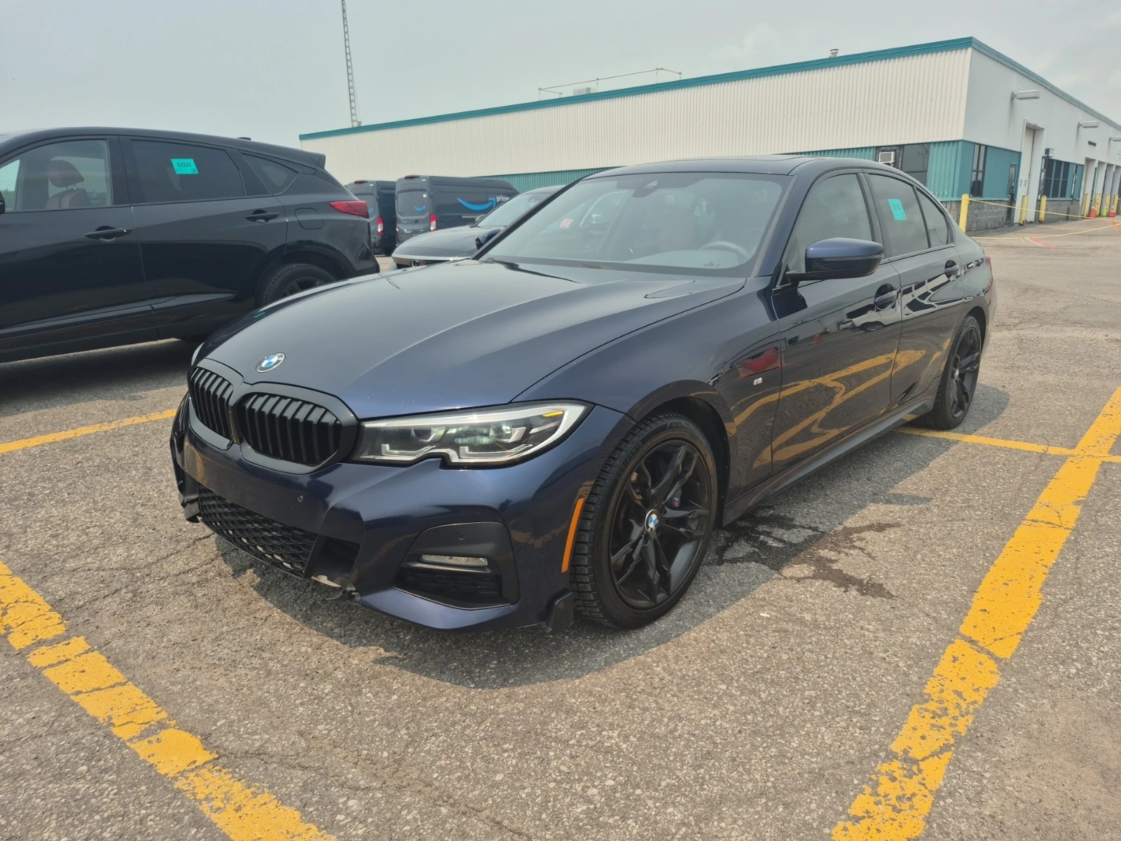BMW 330 xDrive / Navigation / Blind Spot / Camera / Memory