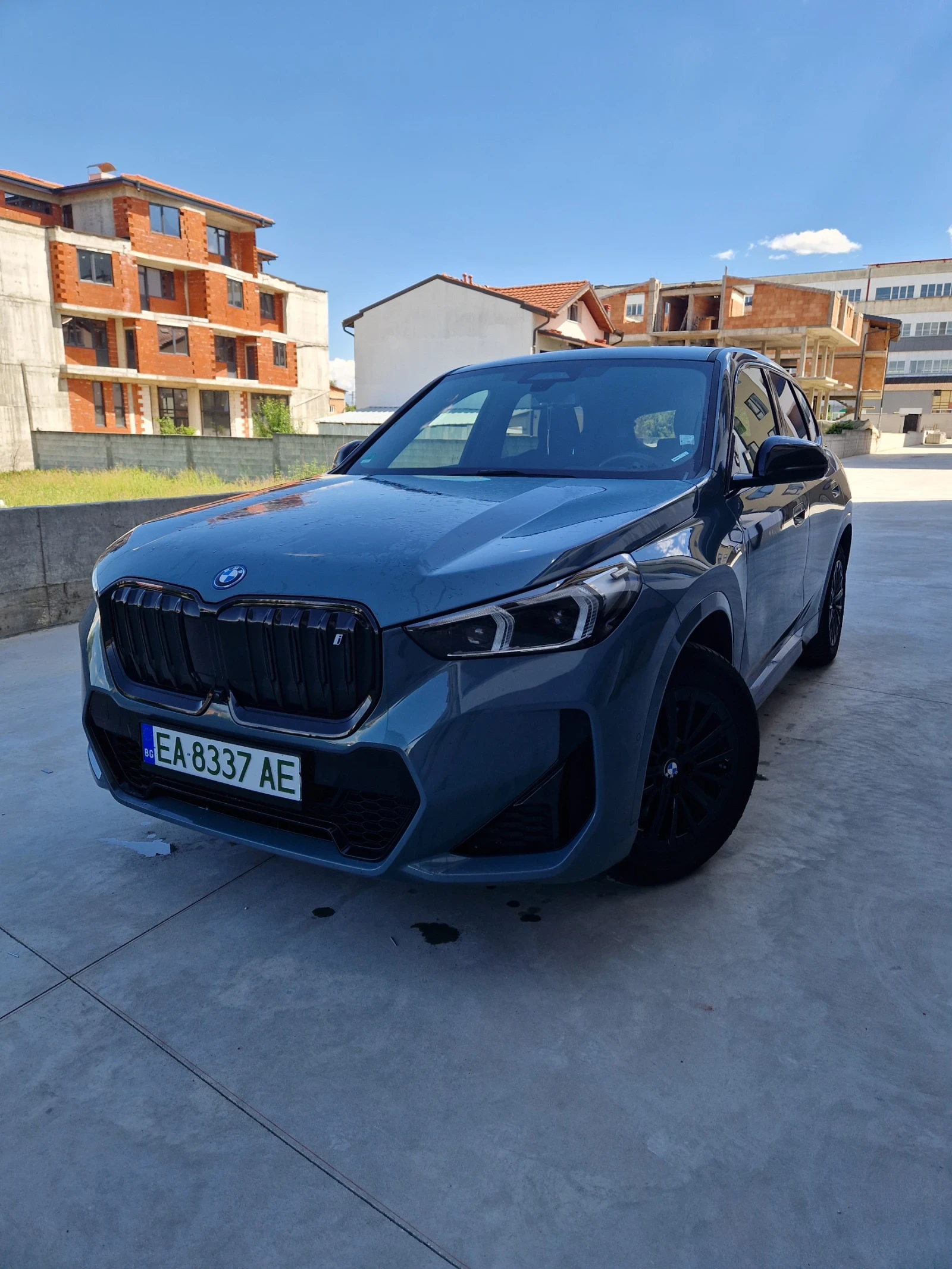 BMW iX1 М пакет, 28000км, в гаранция