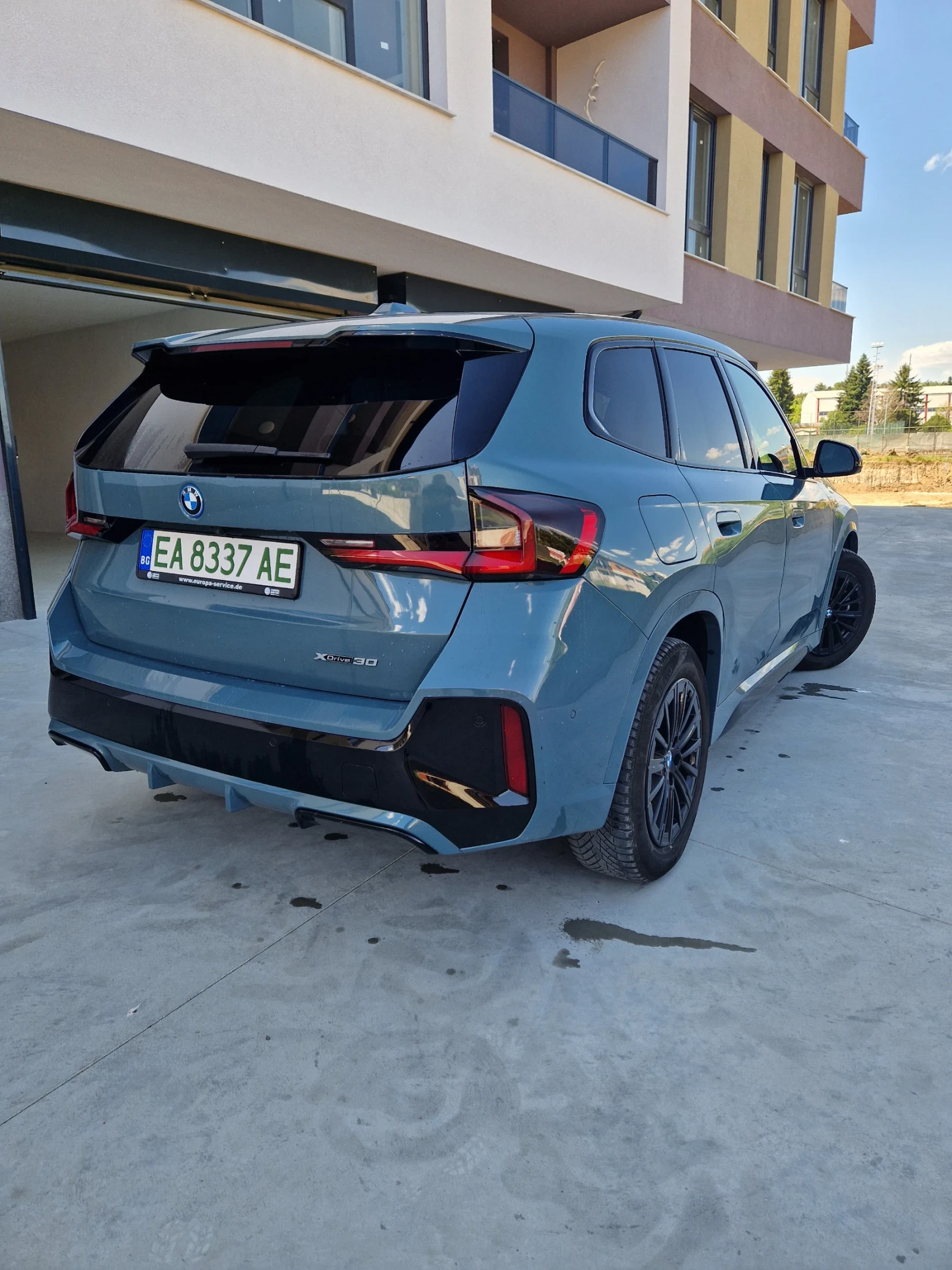 BMW iX1 М пакет, 28000км, в гаранция, снимка 5 - Автомобили и джипове - 55737805