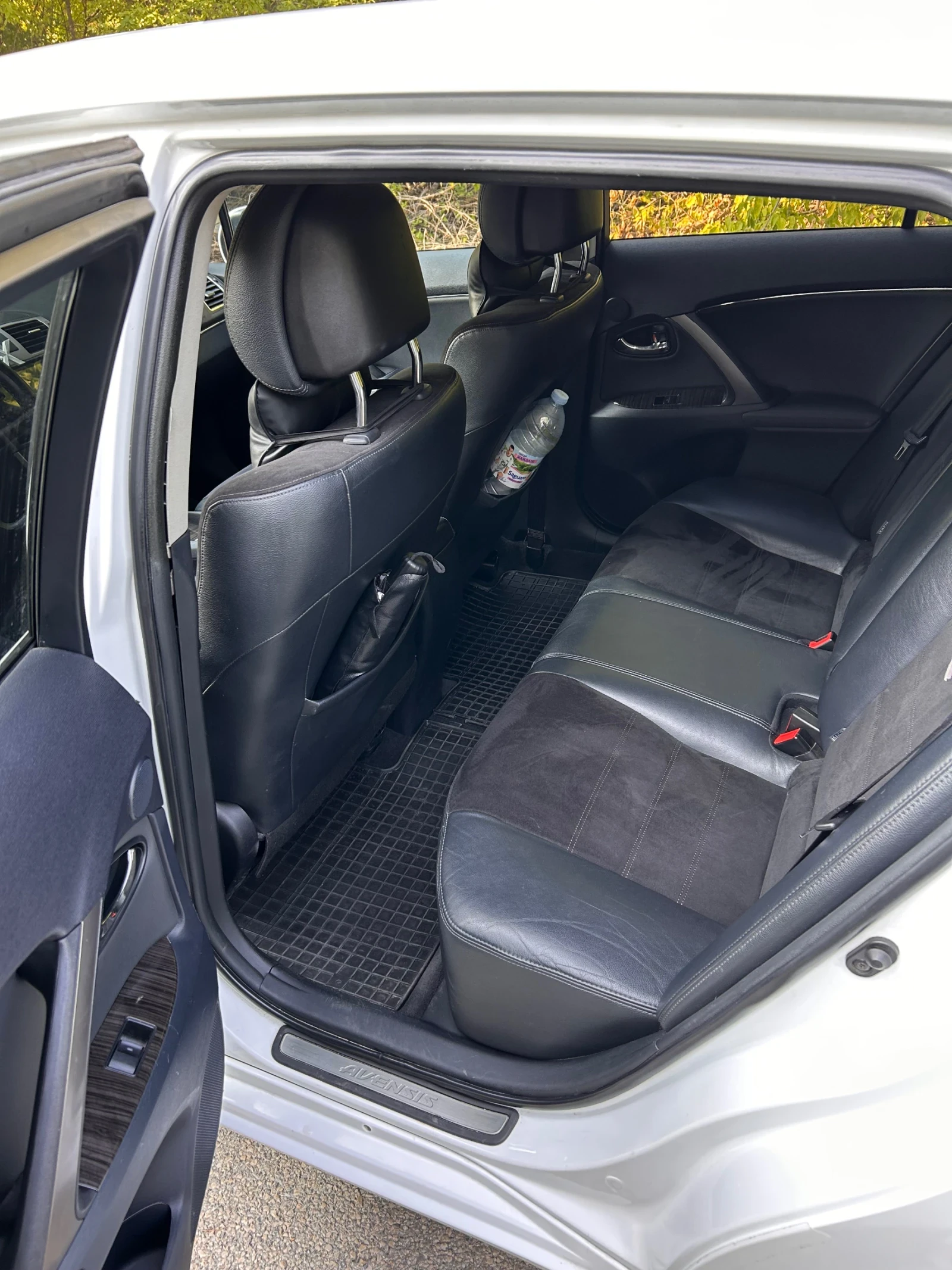 Toyota Avensis | Mobile.bg � ����������� 10