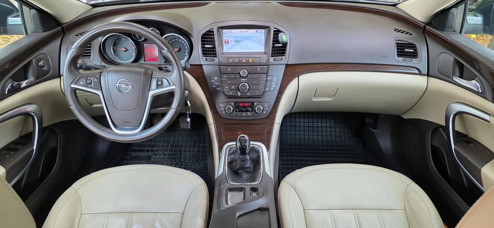 Opel Insignia, снимка 8 - Автомобили и джипове - 56082479
