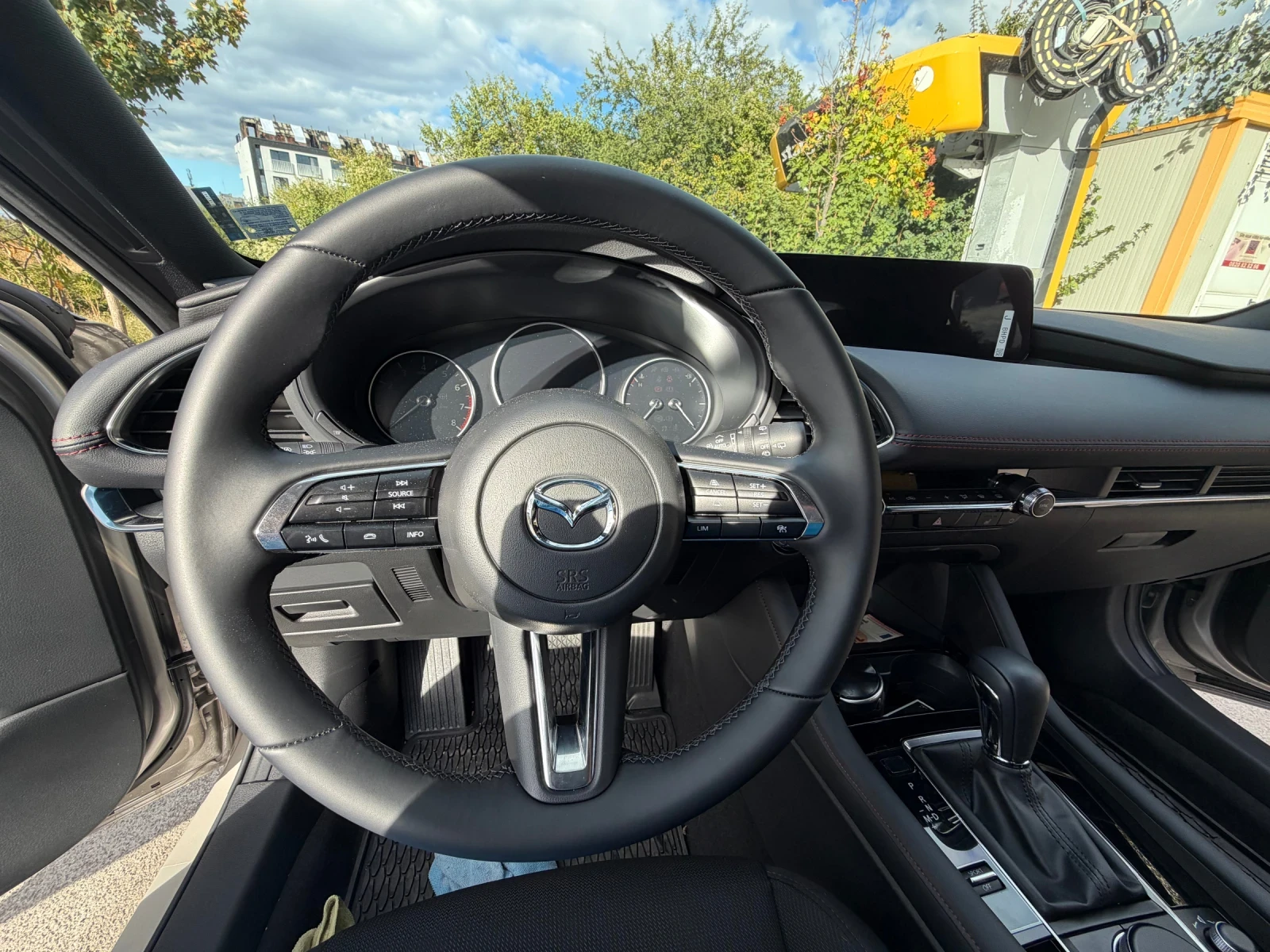 Mazda 3 Homura+ AeroPack /чисто нова с 6г. гаранция/, снимка 12 - Автомобили и джипове - 56245774