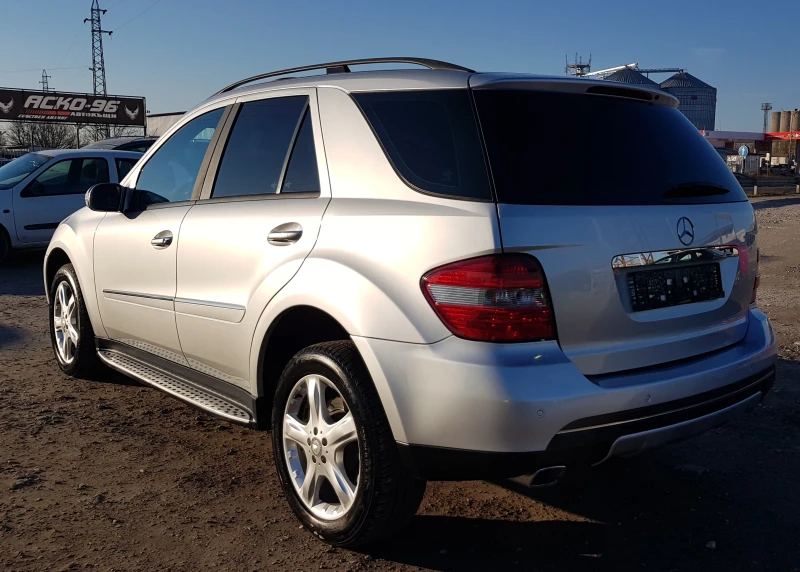 Mercedes-Benz ML 320 CDI 4matic НА ПРУЖИНИ HARMAN KARDON ИТАЛИЯ, снимка 7 - Автомобили и джипове - 48602921