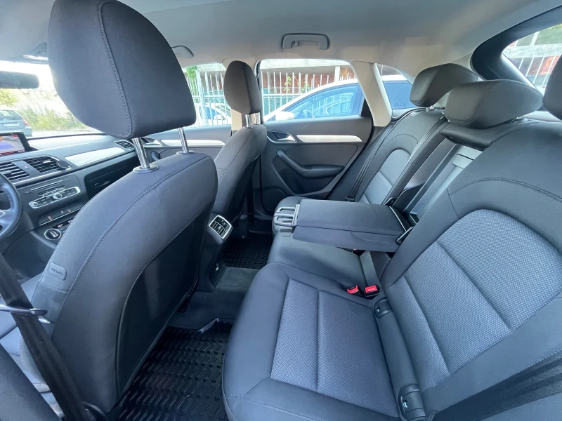 Audi Q3, снимка 10 - Автомобили и джипове - 52965582