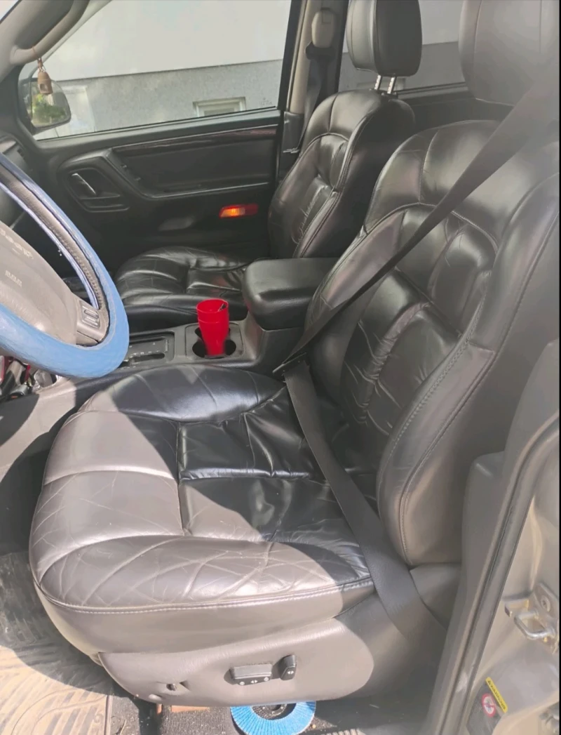 Jeep Cherokee, снимка 4 - Автомобили и джипове - 52409753