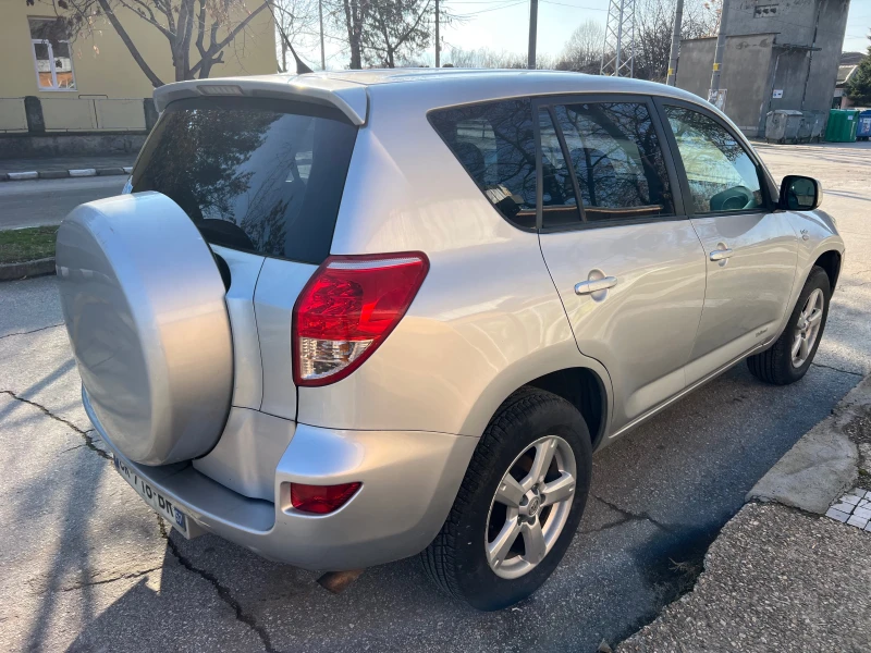 Toyota Rav4 2.2 D-4D CLIMA 4x4, снимка 7 - Автомобили и джипове - 53220364