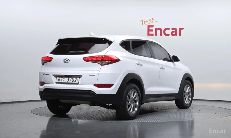 Hyundai Tucson, снимка 2 - Автомобили и джипове - 53437992