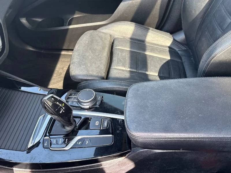BMW X3 * xDrive30i * ПАКЕТ * PANO * HUD * CARFAX, снимка 12 - Автомобили и джипове - 55232345