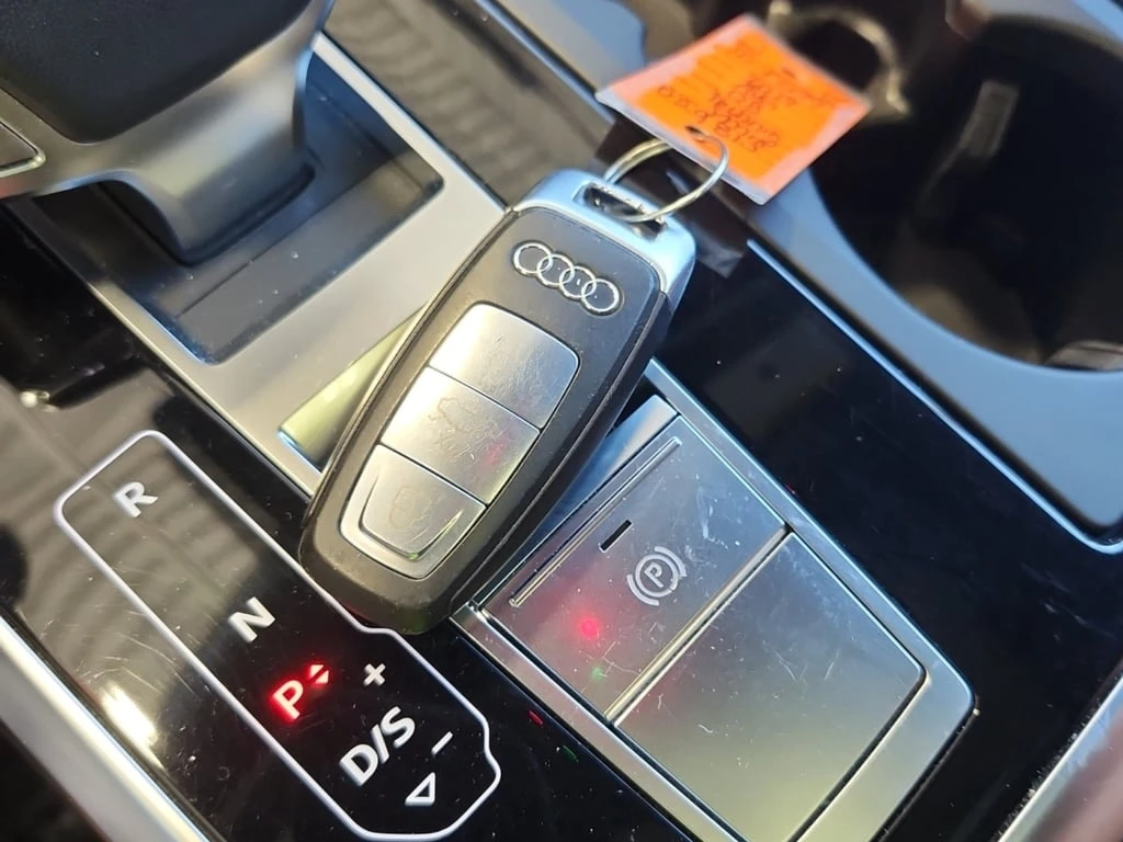 Audi Q8 * TECHNIK * CARFAX *    | Mobile.bg   12