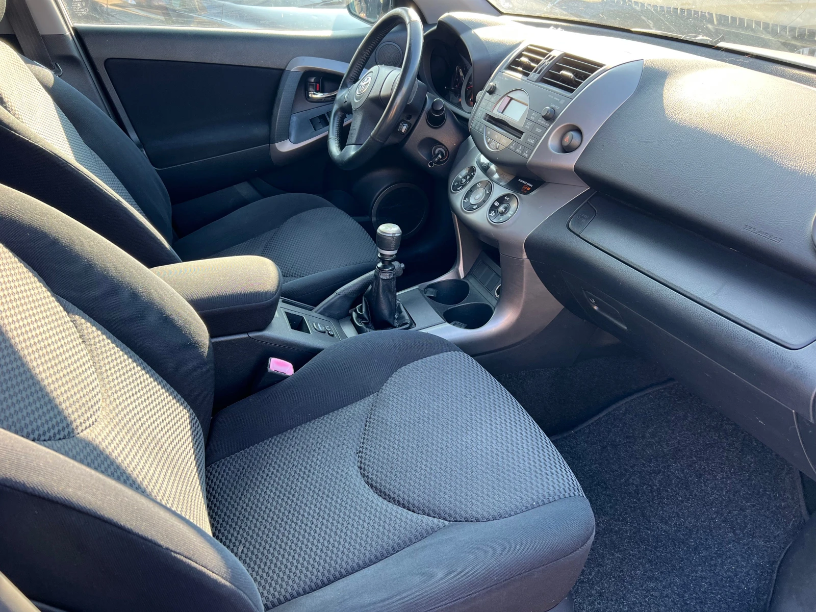 Toyota Rav4 2.2 D-4D CLIMA 4x4 | Mobile.bg � ����������� 15