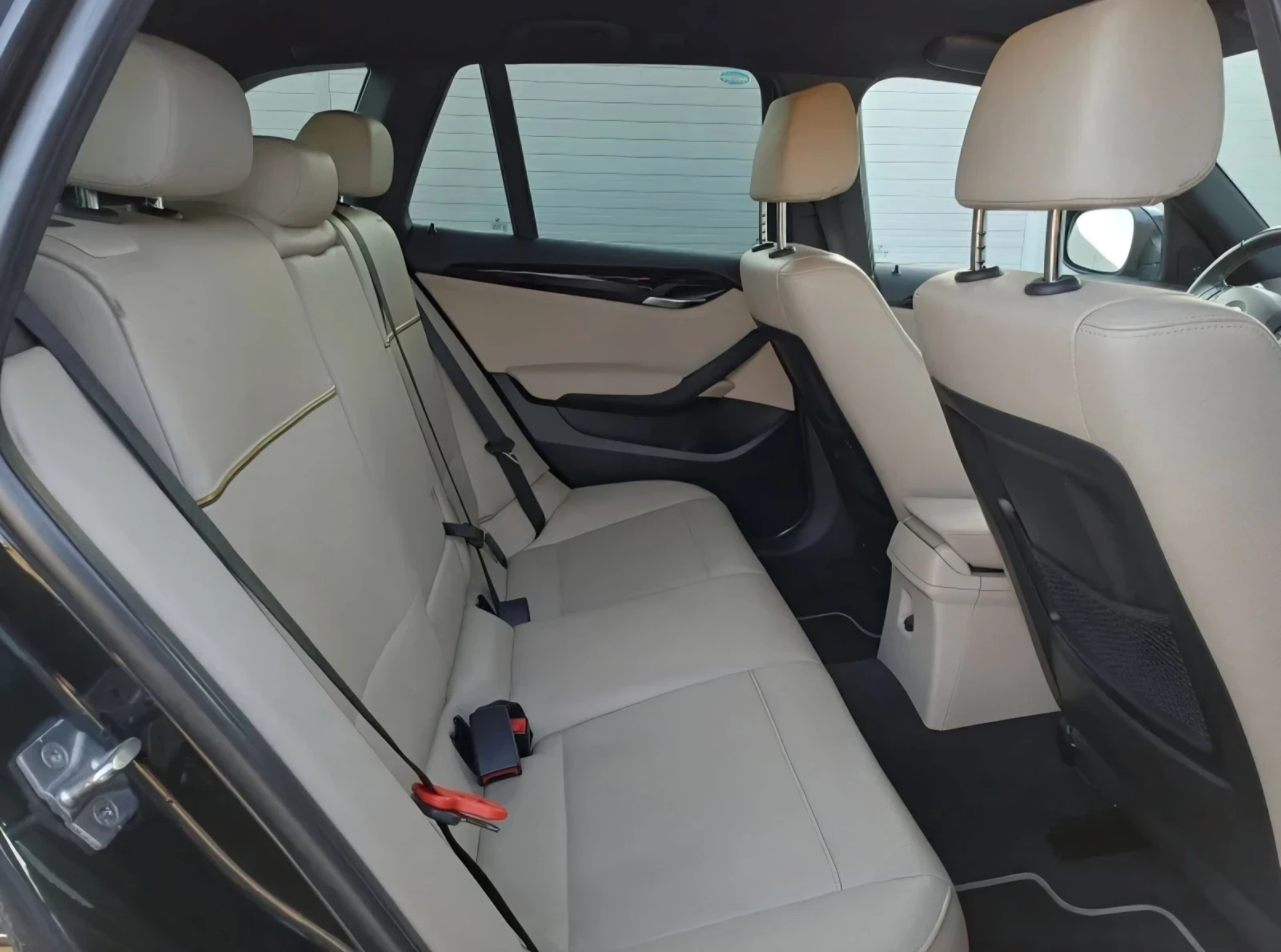 BMW X1 2.0d xDrive, снимка 12 - Автомобили и джипове - 54445158