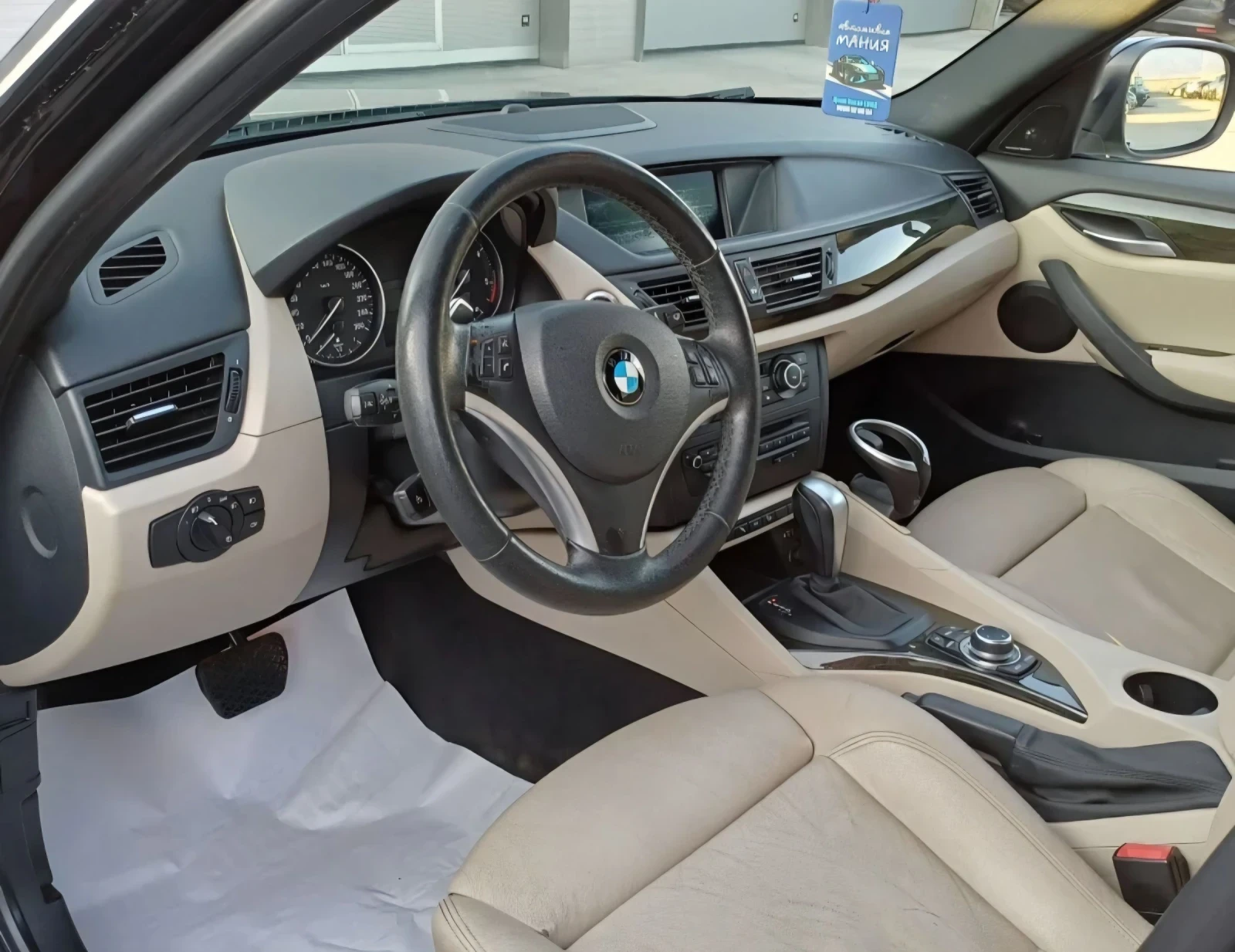 BMW X1 2.0d xDrive, снимка 8 - Автомобили и джипове - 54445158